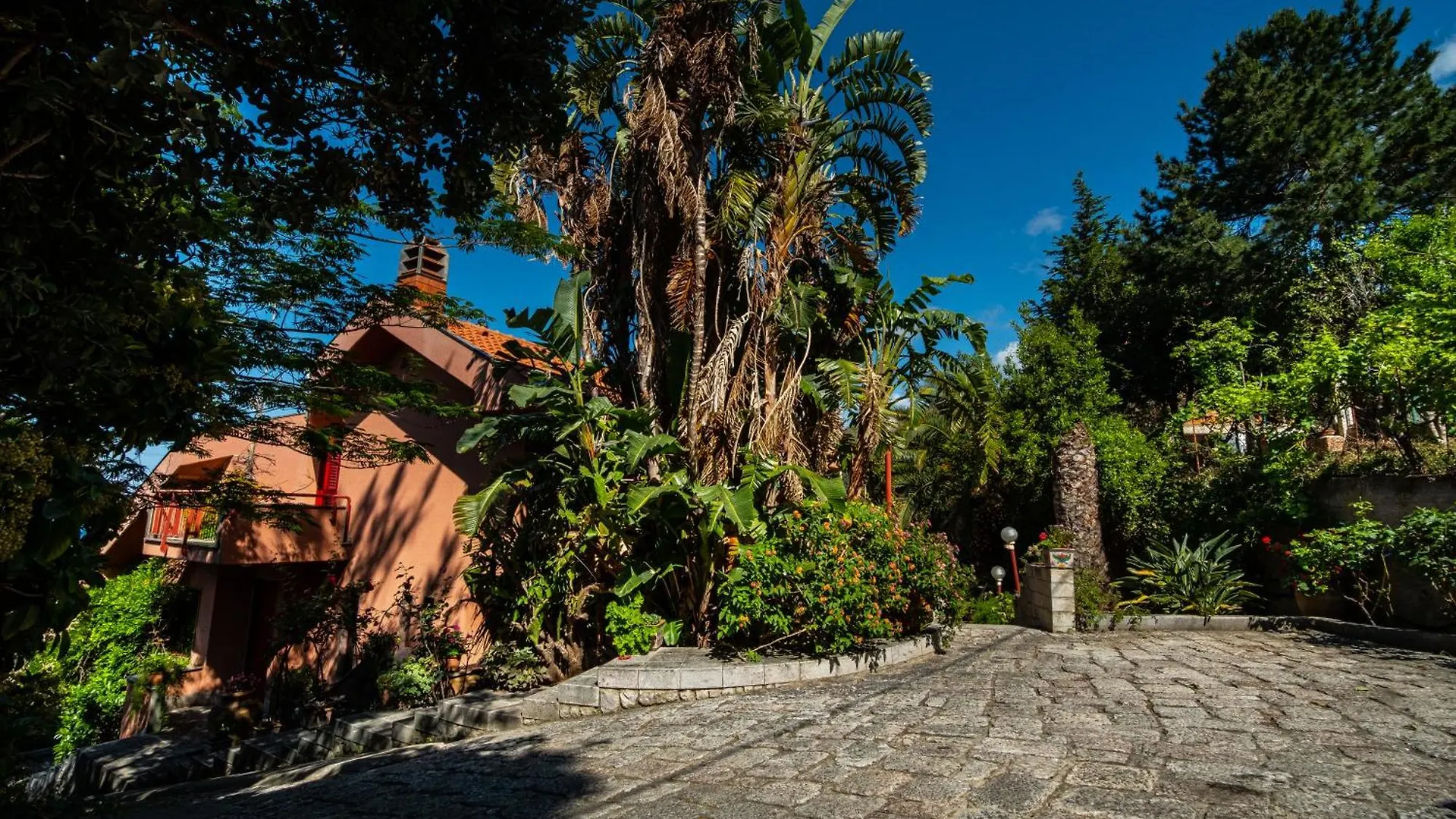 Alloggio in famiglia Villa Grazia Santo Stefano di Camastra